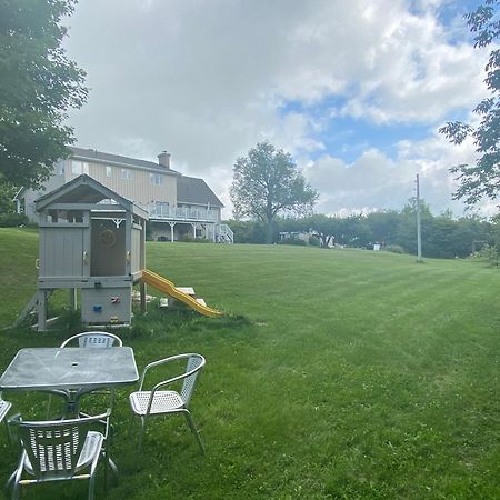 The Glen Huron Inn Duntroon ภายนอก รูปภาพ