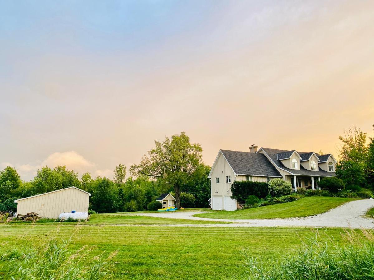 The Glen Huron Inn Duntroon ภายนอก รูปภาพ