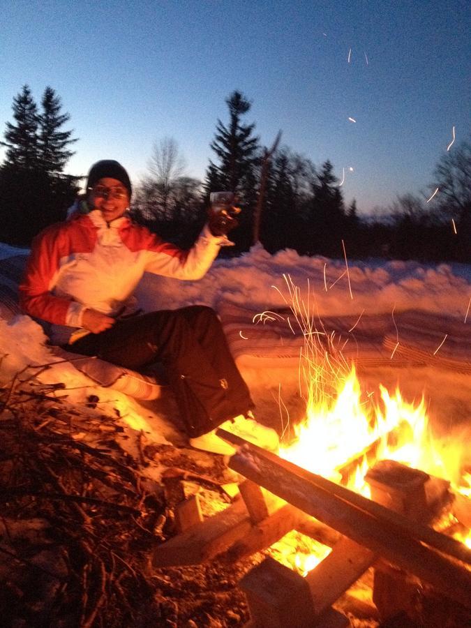 The Glen Huron Inn Duntroon ภายนอก รูปภาพ